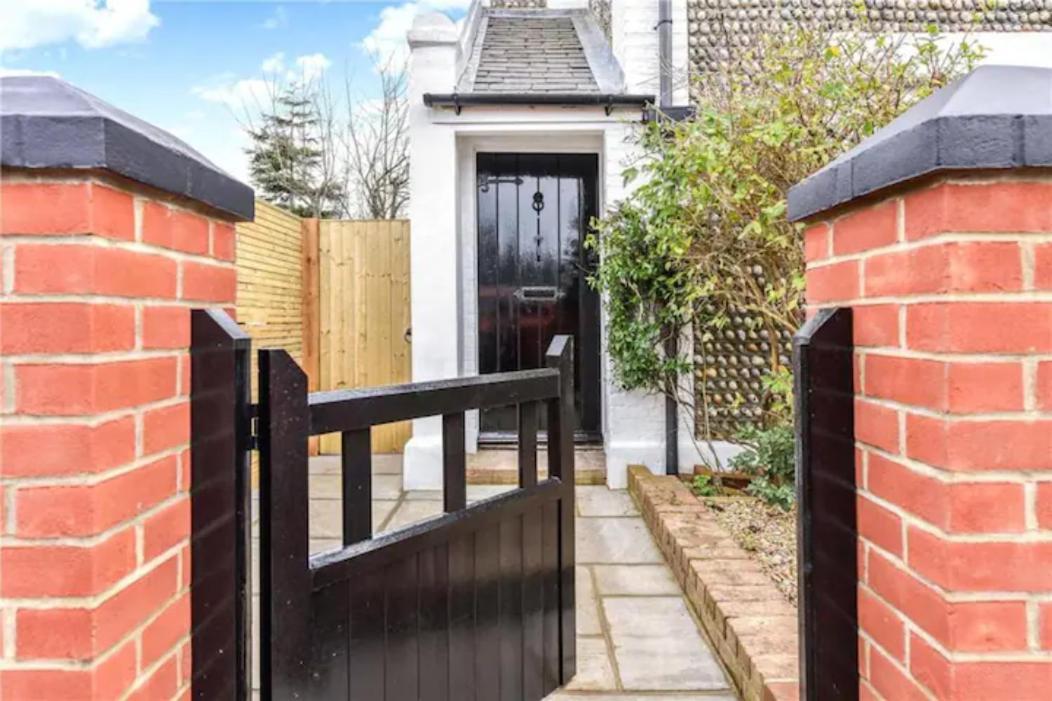Stylish 2 Bedroom Cottage, Close To Town Centre Worthing Extérieur photo